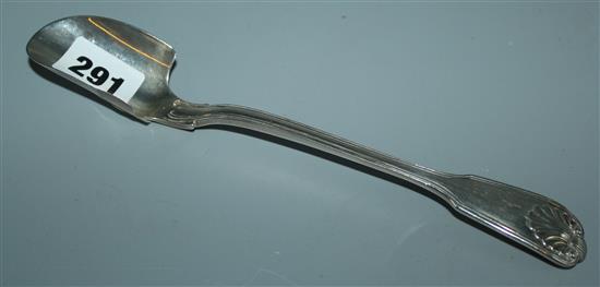 Silver cheese scoop, fiddle and shell pattern, London 1949 (repair)
